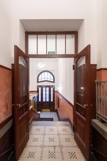 Luxury Apartment On Old Town Square プラハ エクステリア 写真